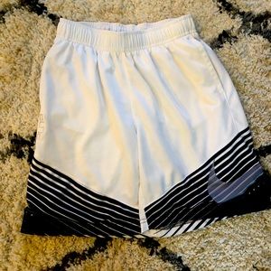 BOYS Medium Nike Gym Shorts.